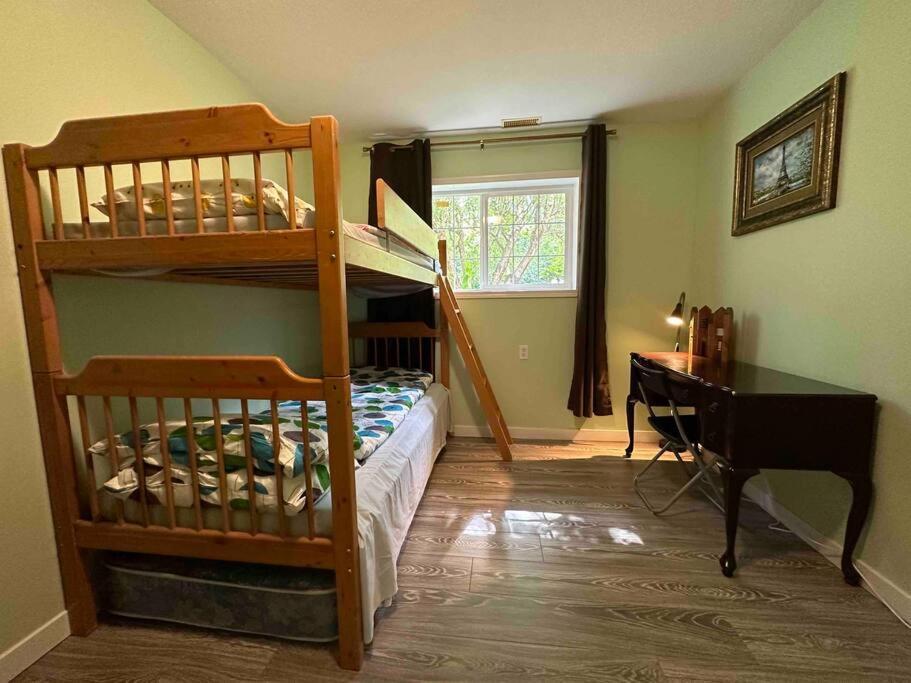 Countryroad Cozy 2 Bedrooms Basement Suite1 Nanaimo Exterior foto