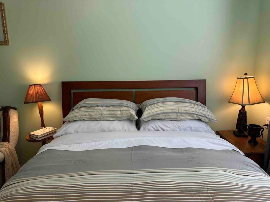 Countryroad Cozy 2 Bedrooms Basement Suite1 Nanaimo Exterior foto
