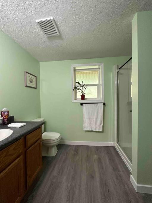 Countryroad Cozy 2 Bedrooms Basement Suite1 Nanaimo Exterior foto
